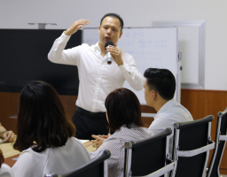 “矢志不渝追求卓越”午夜AV福利影视董事长...